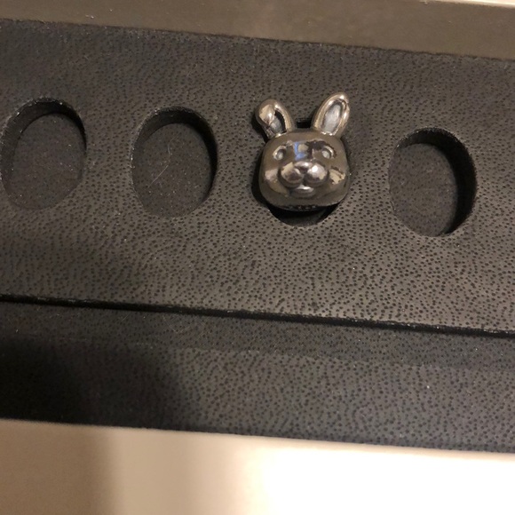 Jewelry - Rabbit charm